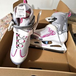 Girl's Blade Runner Ice Skates adjustable size 5-8